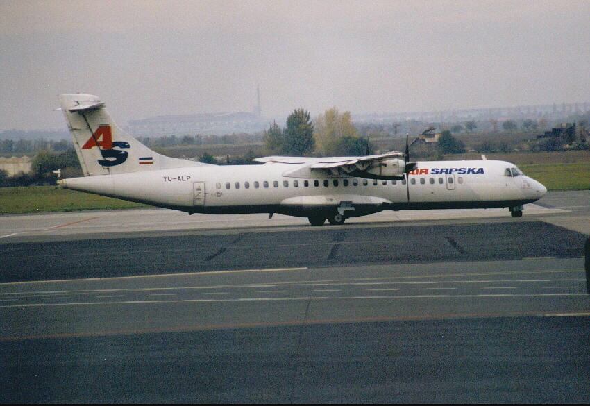 La aerolínea Sky Srpska (Sky Srpska) .1